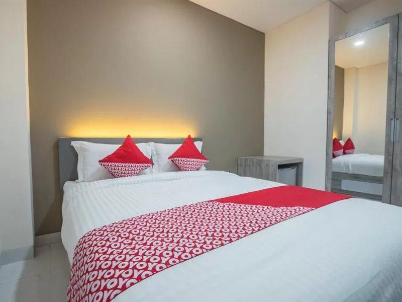 OYO 1487 Residence Khoe Near RS Royal Taruma Cakarta Dış mekan fotoğraf