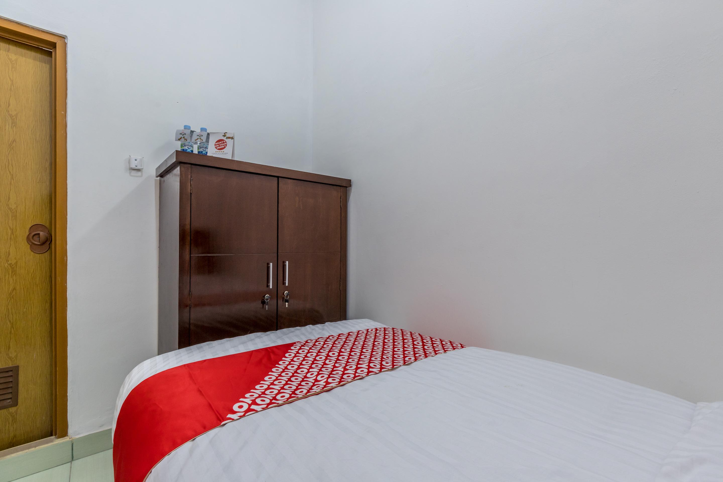 OYO 1487 Residence Khoe Near RS Royal Taruma Cakarta Dış mekan fotoğraf