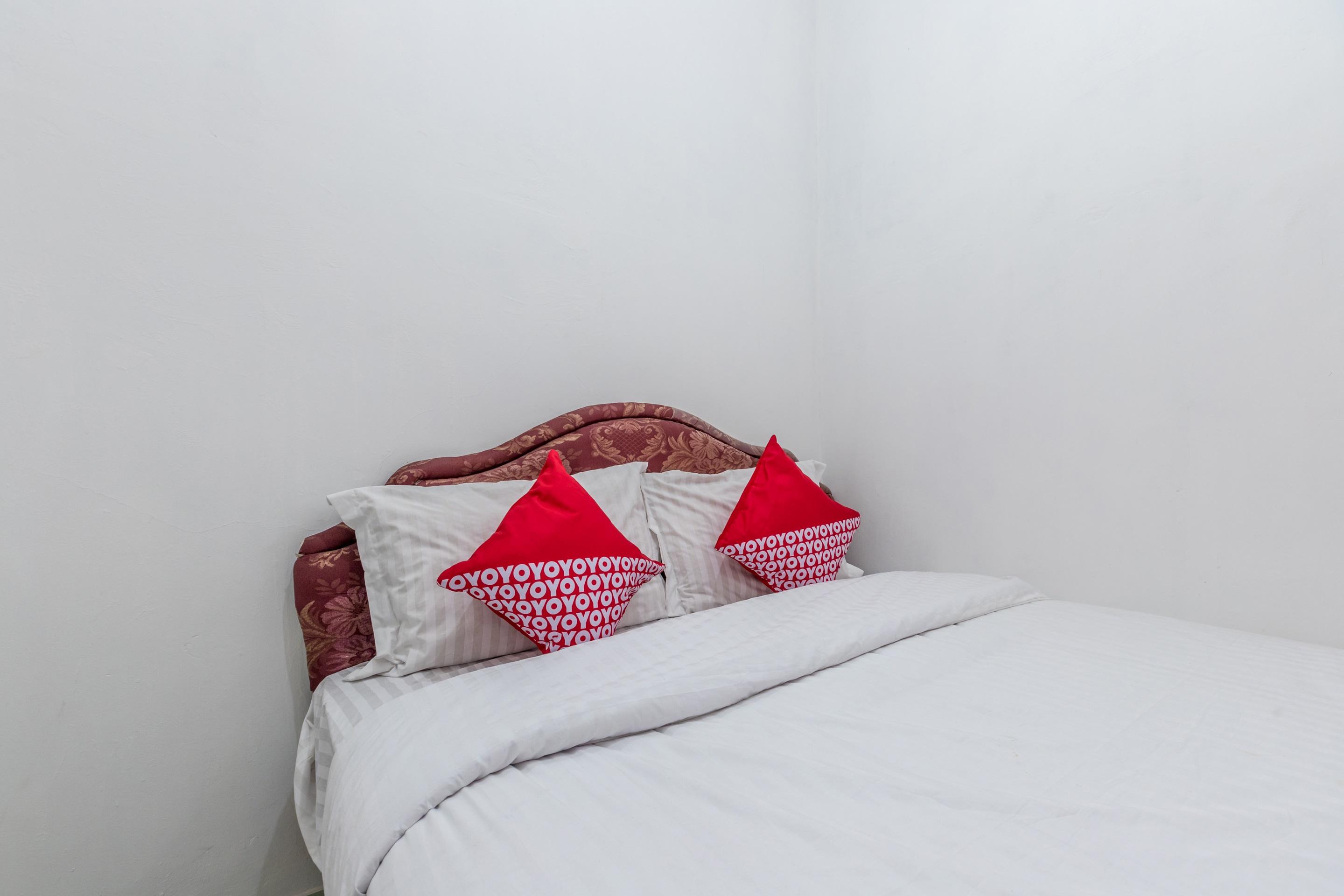 OYO 1487 Residence Khoe Near RS Royal Taruma Cakarta Dış mekan fotoğraf