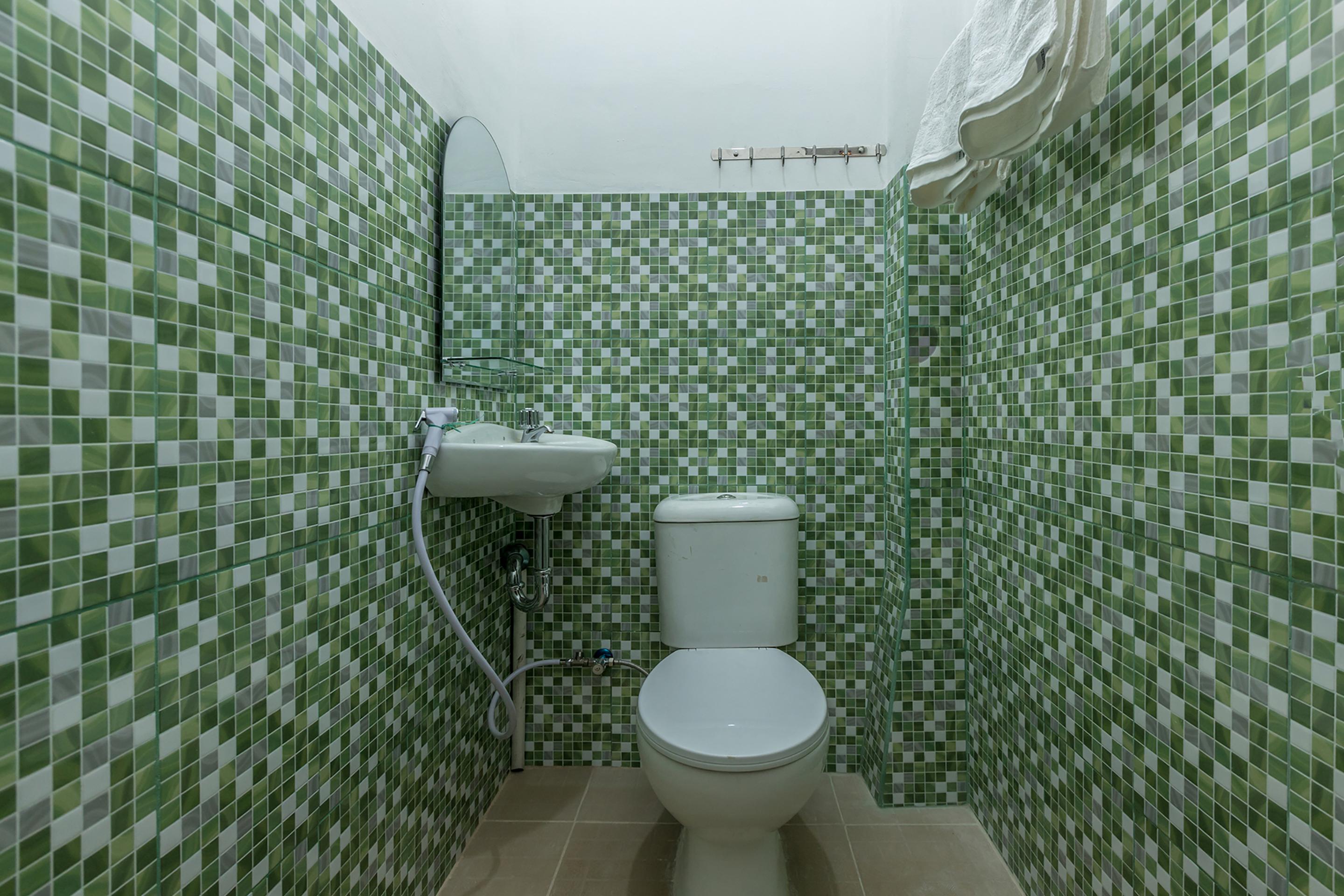 OYO 1487 Residence Khoe Near RS Royal Taruma Cakarta Dış mekan fotoğraf